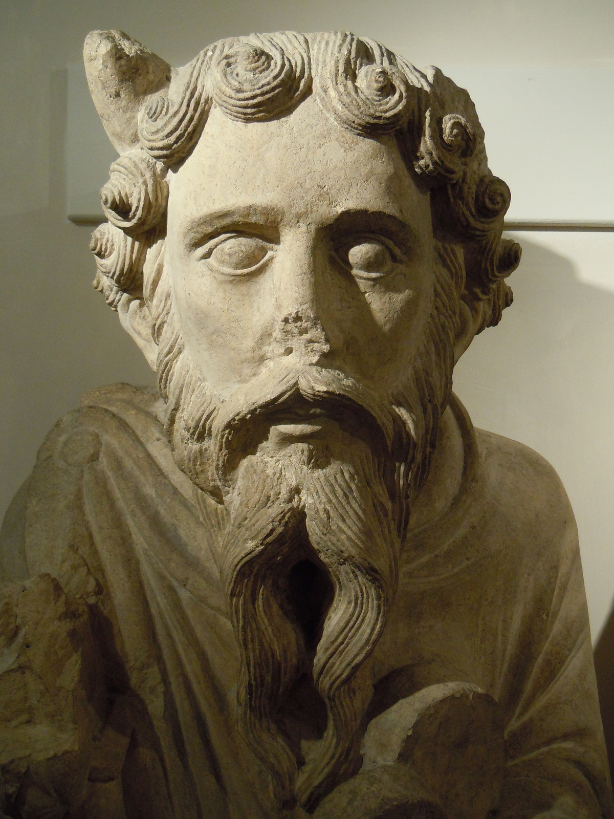 Statue of Moses c.1150-1200, St. <b>Mary&#39;s Abbey</b>, now in the Yorkshire Museum. - Moses_with_horns_093