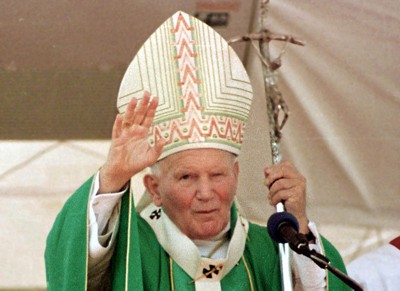 Pope John Paul II holding the Papal ferula on 5 October 1997